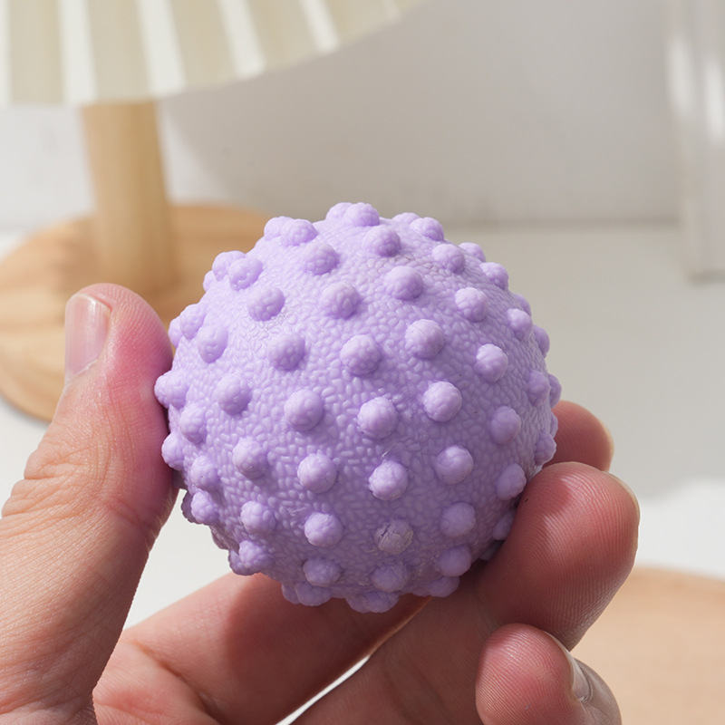 Textured Spiky Massage Ball De - Reflexology Foot Roller のレビューと価格